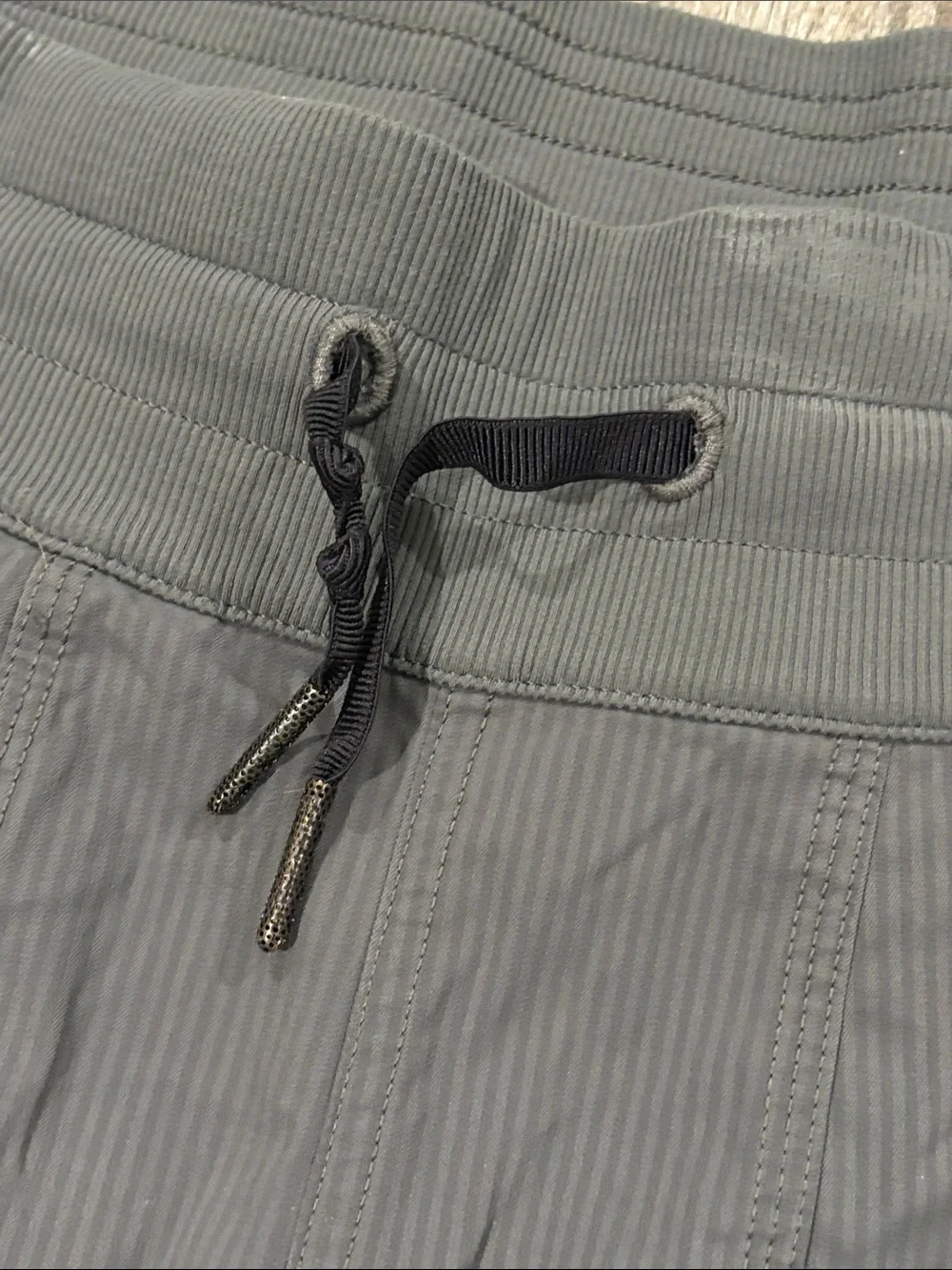 lululemon athletica preowned gray